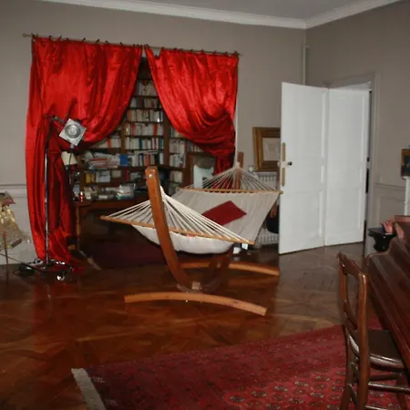 La Maison Bleue